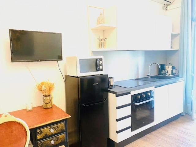 Les Fleurs Astoria Apartment Ментона Екстериор снимка