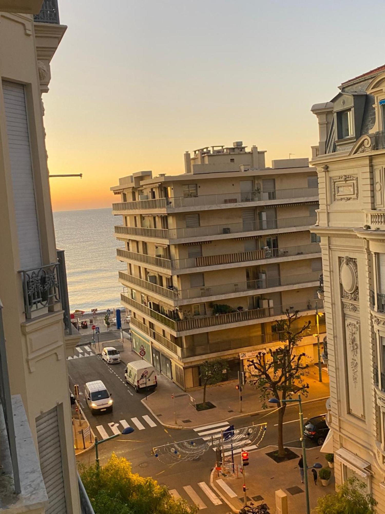Les Fleurs Astoria Apartment Ментона Екстериор снимка
